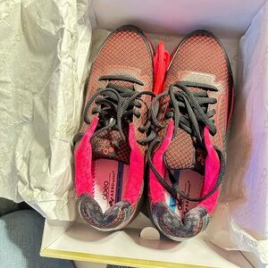 NEW! Abeo from The Walking Company